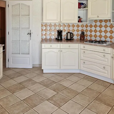 Cozy In With Kitchen Holiday home Les Arcs-sur-Argens